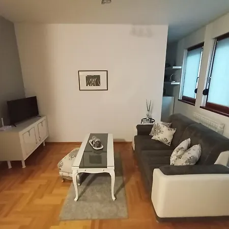 White Apartment Banja Luka